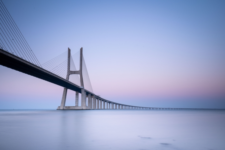 Puente Vasco de Gama