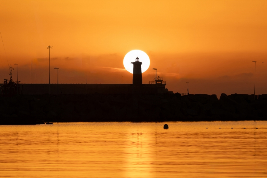 Amanecer en el faro.