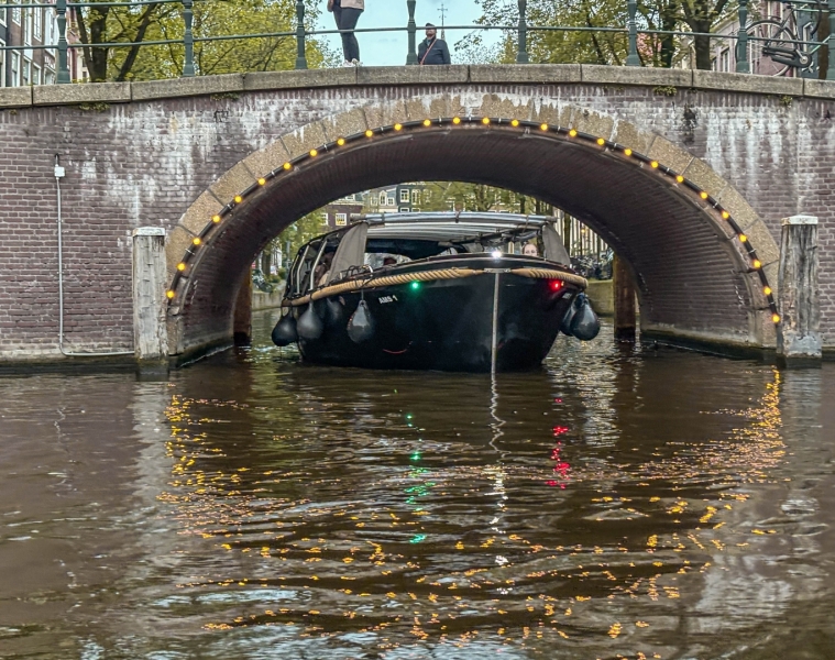 Paseando por los canales.